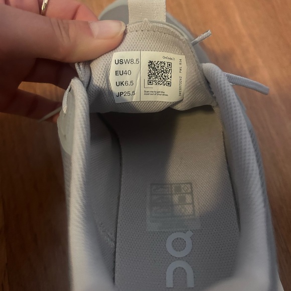 On Cloudnova Form Sneakers - Picture 8 of 8